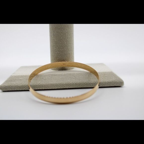 14K Gold 4 mm Half Round 7 3/4" Slip on Bangle, Brand new from Manufacturer - Picture 4 of 13